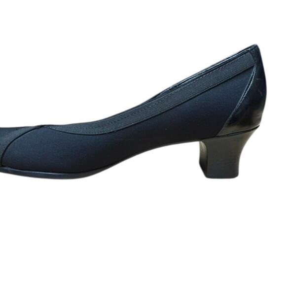 "MUNRO" Black Pumps 2" Chunky Heel Slip On SZ 9.5 Office Librarian Minimalist - Picture 6 of 13